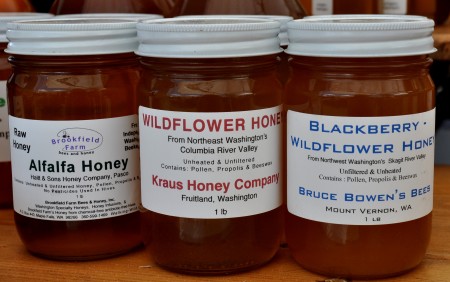 Washington honey from Brookfield Farms at Ballard Farmers Market. Copyright Zachary D. Lyons.